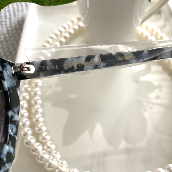 Lele Sadoughi Downtown Cat-eye sunglasses - Picture 8 of 9